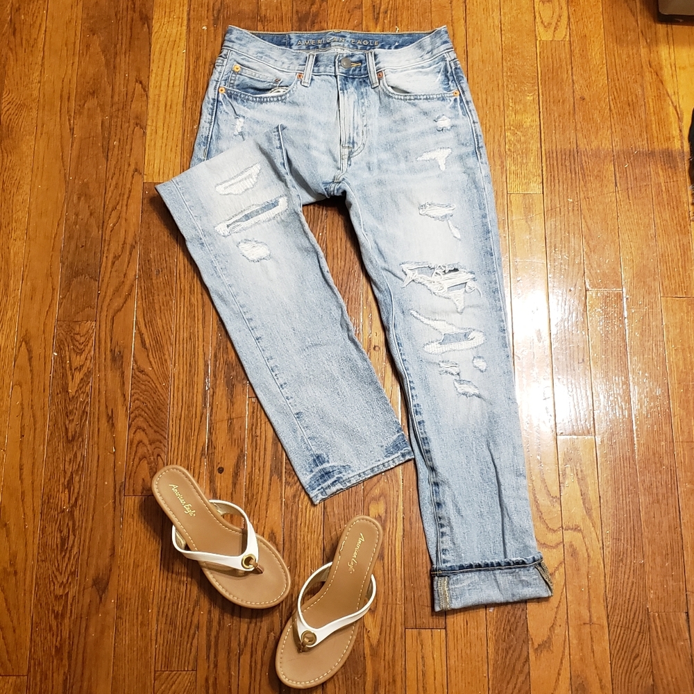 Straight leg high-waisted ripped jeans